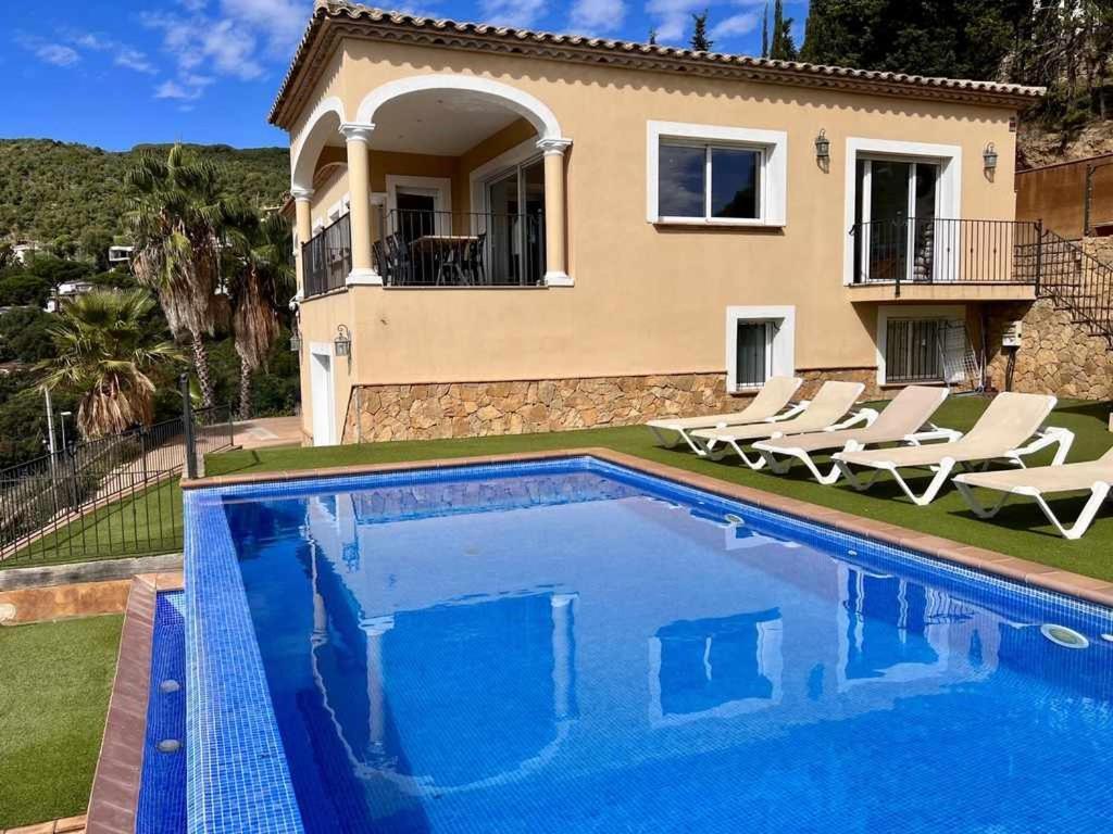 卡隆赫Casa Mas Ambros Con Piscina Desbordante别墅 外观 照片