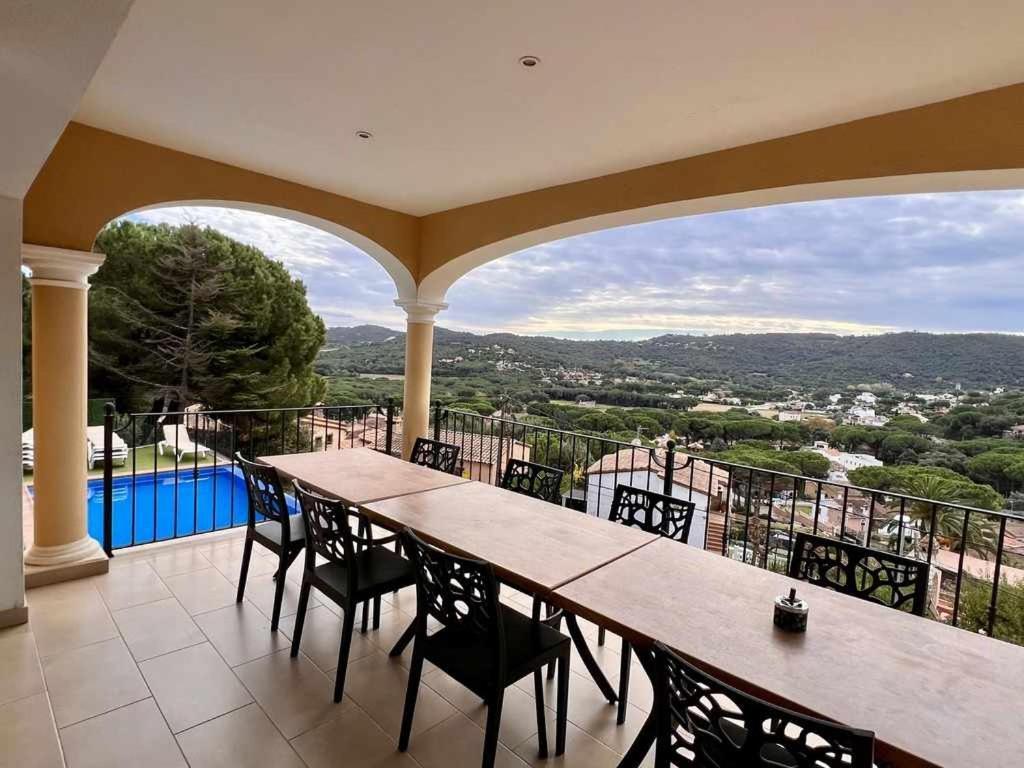 卡隆赫Casa Mas Ambros Con Piscina Desbordante别墅 外观 照片